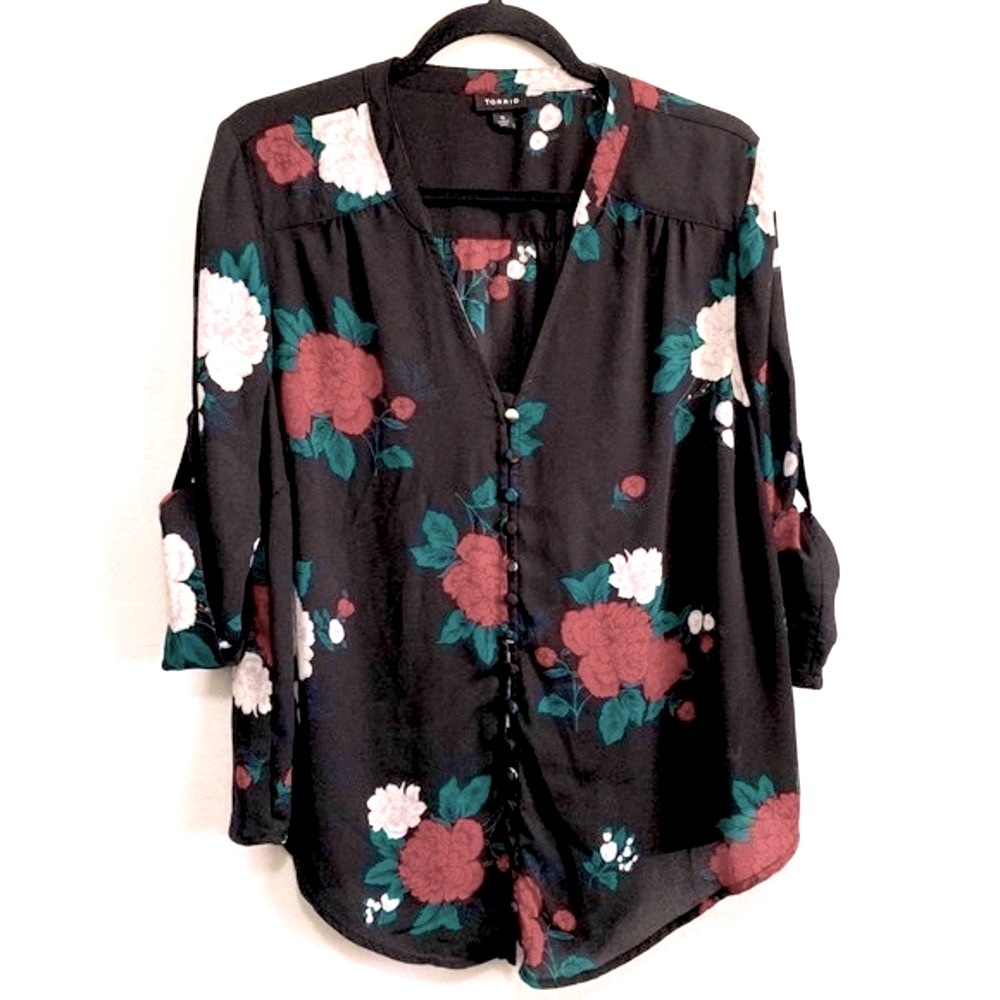 Torrid Black Floral Print Buttoned Front Top